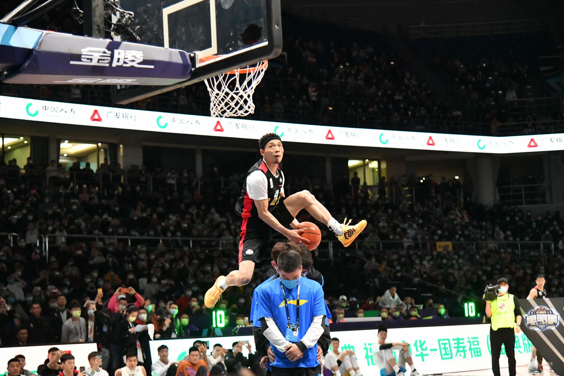 在全球足球 在全球足球