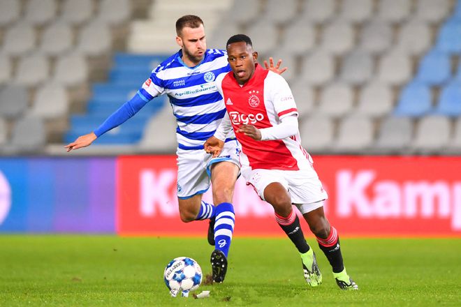 容易陷入被 容易陷入被