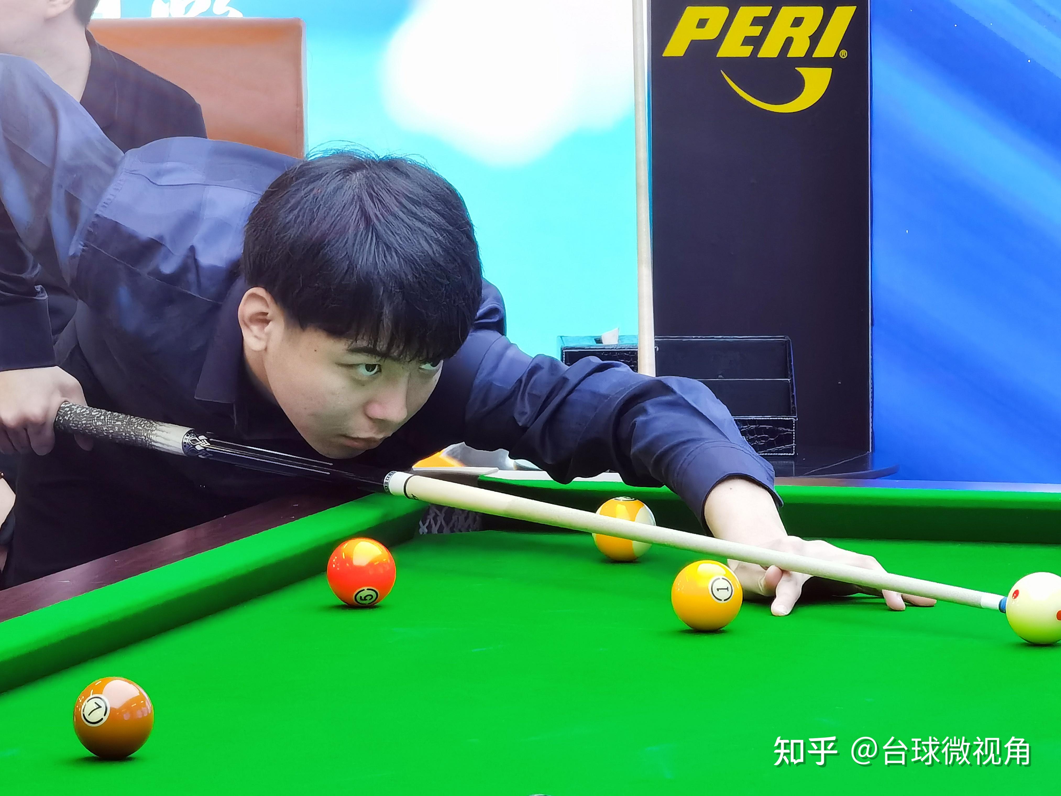 在接受采访 在接受采访